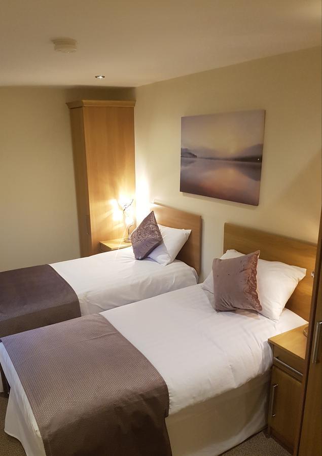 The Armada Inn Ballymoney Buitenkant foto