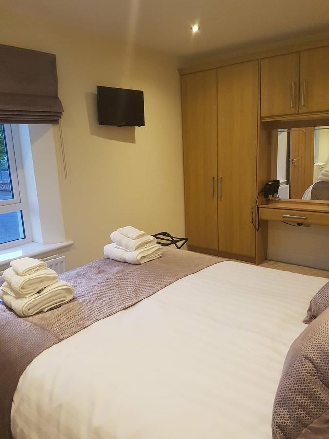 The Armada Inn Ballymoney Buitenkant foto